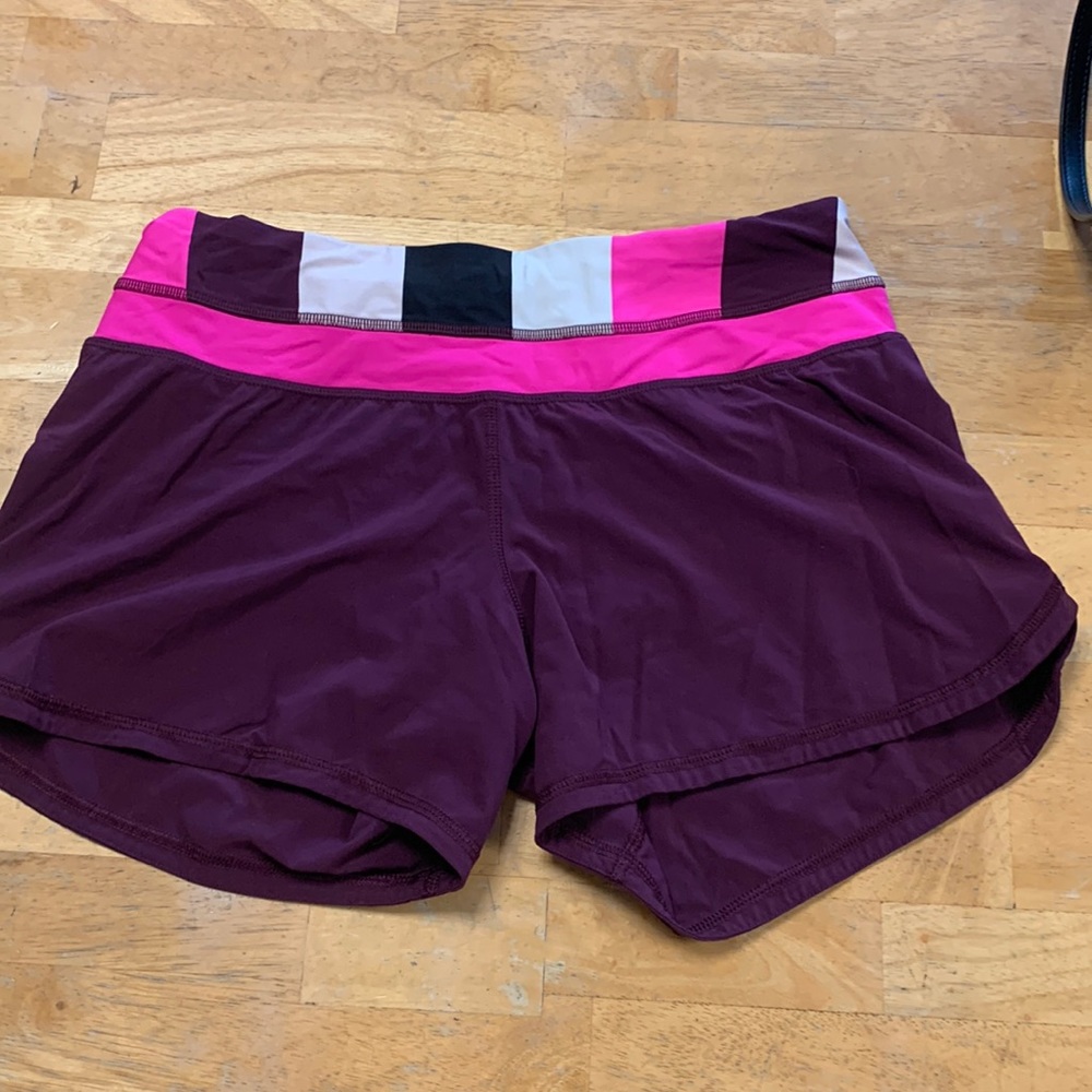 LULULEMON SIZE 4 SHORTS